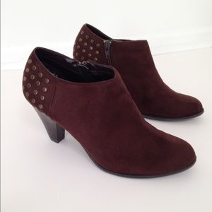 Laura Ashley faux suede booties 🎉3xHP🎉